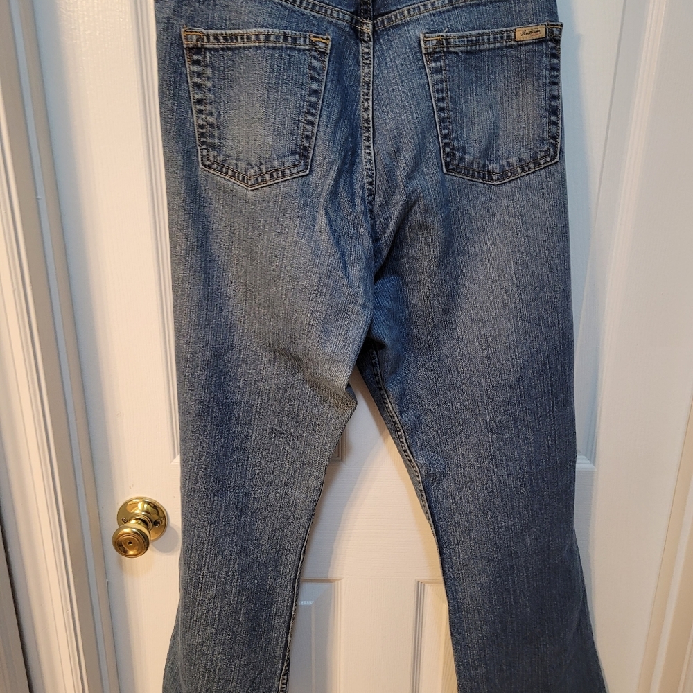 Jeans - Picture 2 of 6